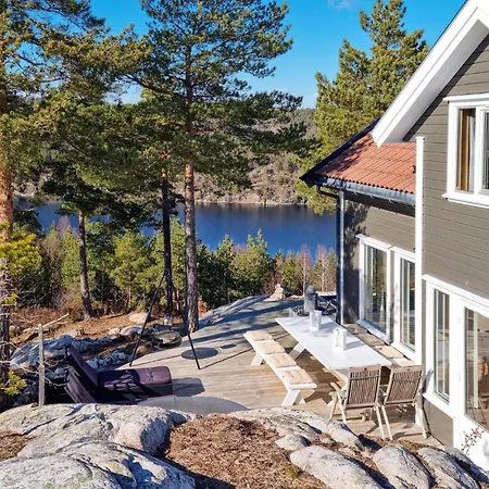 Lovely In With Sauna 別荘 Risør