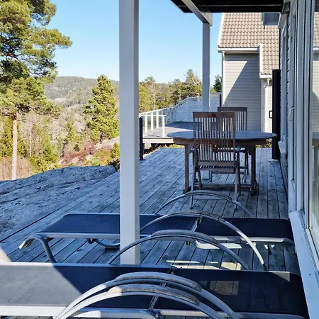 Holiday home Awesome In With House Sea View